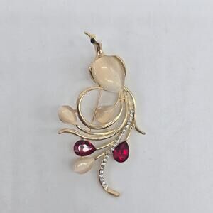 Vintage  Rhinestone Red Crystals White Cat Eye Stone Feathers Peacock Brooch Pin